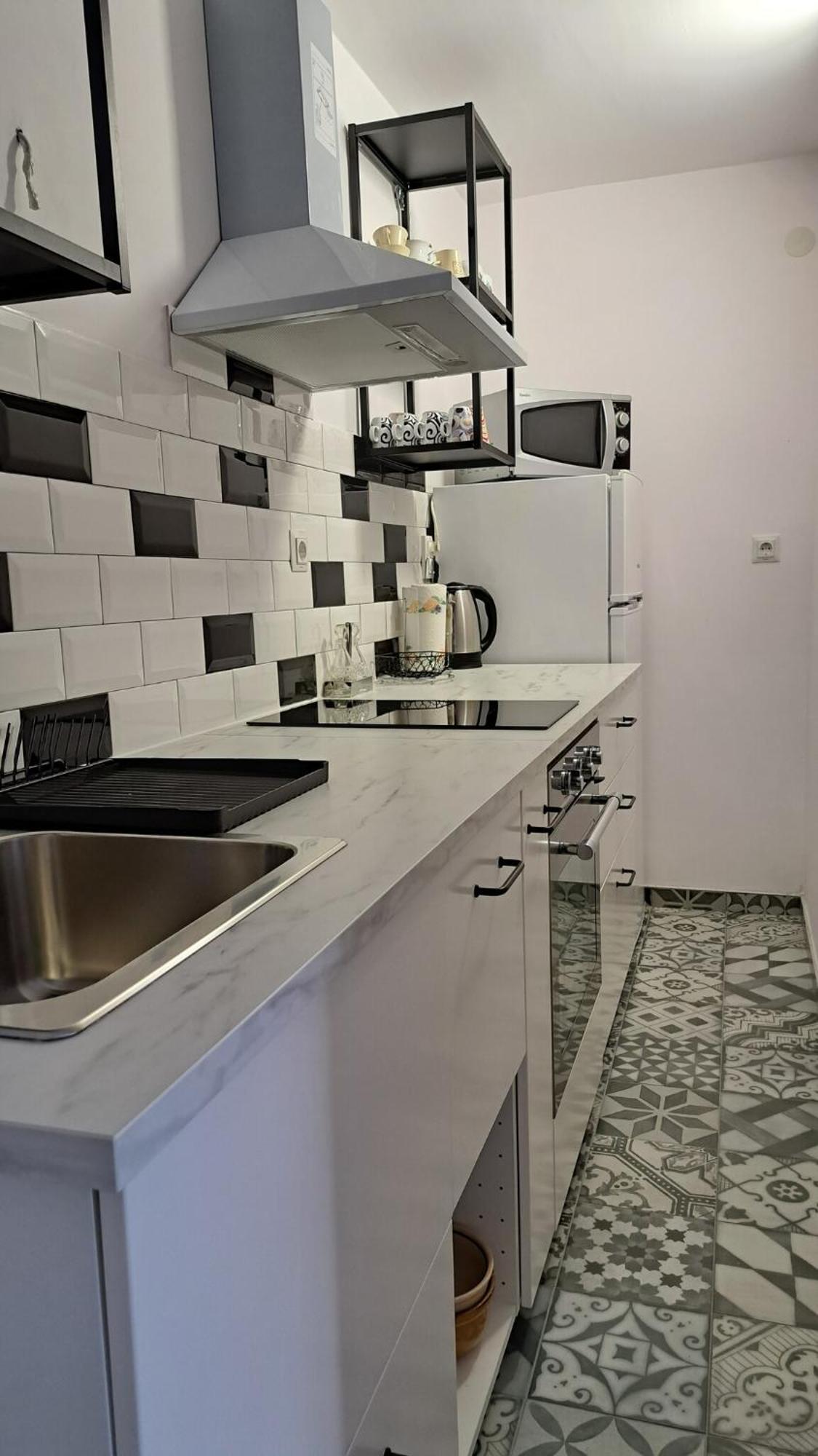 Apartments Damjan Brist Exterior photo